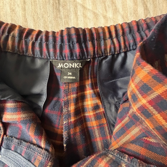 Monki Pleated Plaid Trouser - Picture 3 of 3